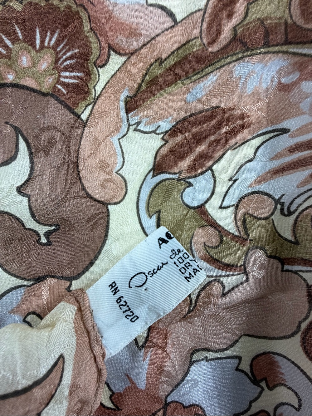 Vintage Oscar de la Renta 100% Silk Square Scarf Baroque Floral 30x30 Japan - Picture 3 of 10